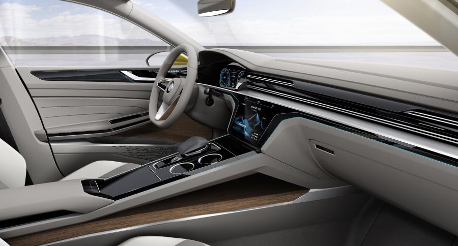  Volkswagen Sport Coupe GTE Concept 2015 года  (фото 9 из 28)